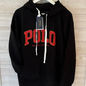 Ralph Lauren Hoodie! - Helt ny RL Hoodie! | bästa färgen nu til de kallare tiderna på året | storlek L passar S/M | skriv innan köp vid frågor mm/// GC💌