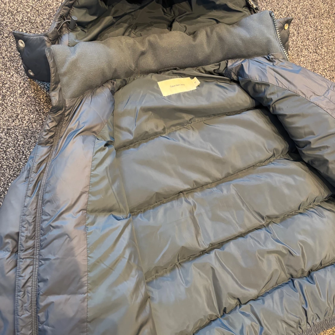 Blå pufferjacka från Calvin Klein - 3