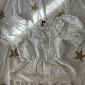 Vit blus - Vero moda blus, ny skick