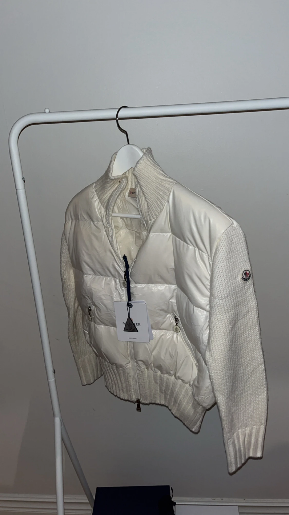 Vit pufferjacka från Moncler - 6