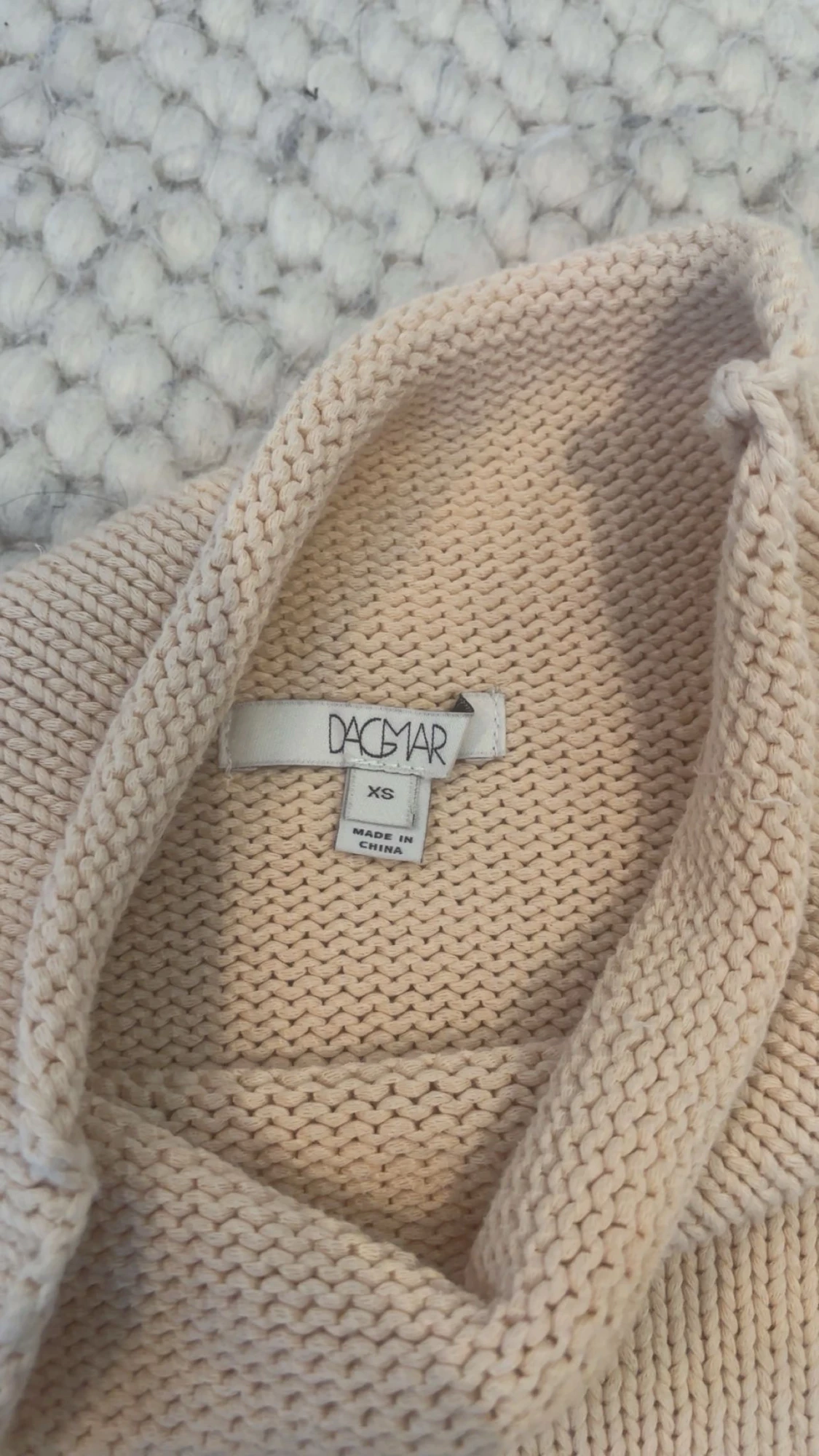 Stickad tröja från Dagmar - 3