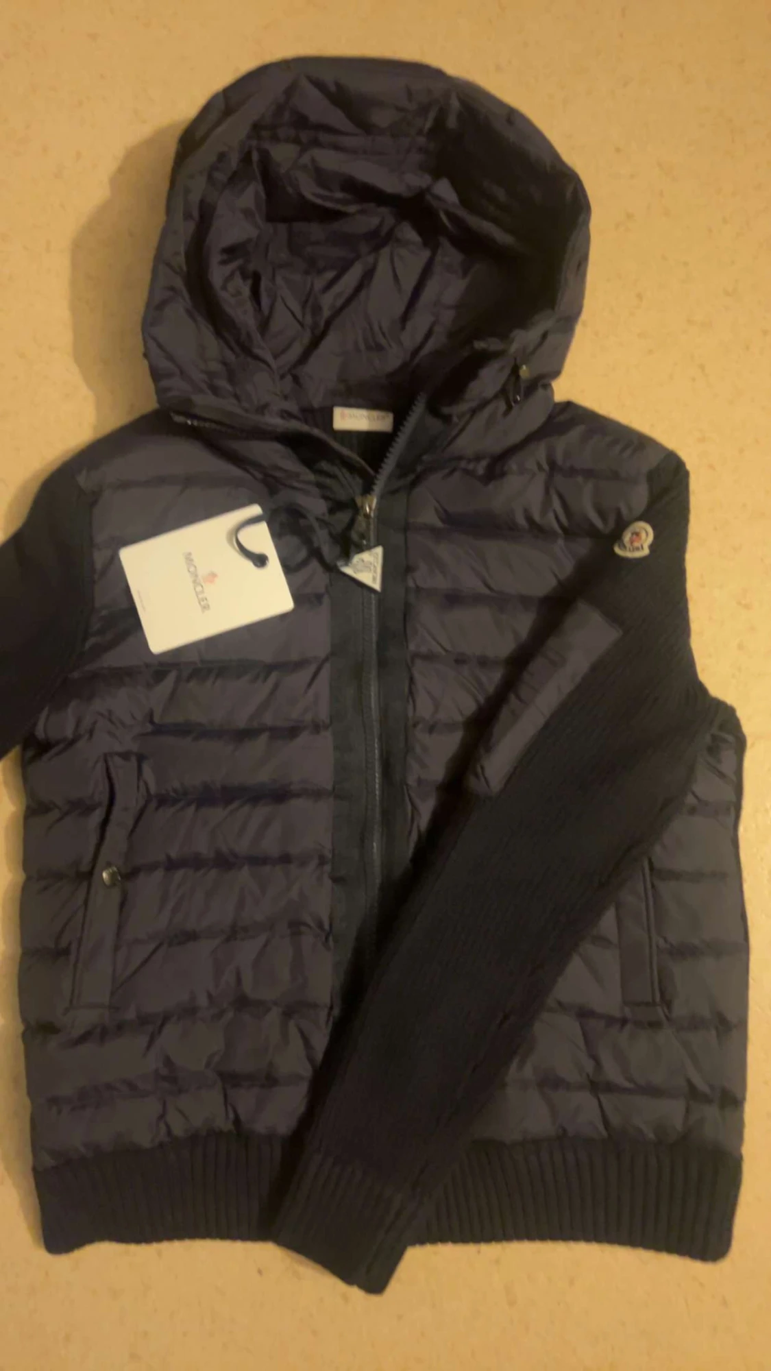 Mörkblå Moncler cardigan med huva
