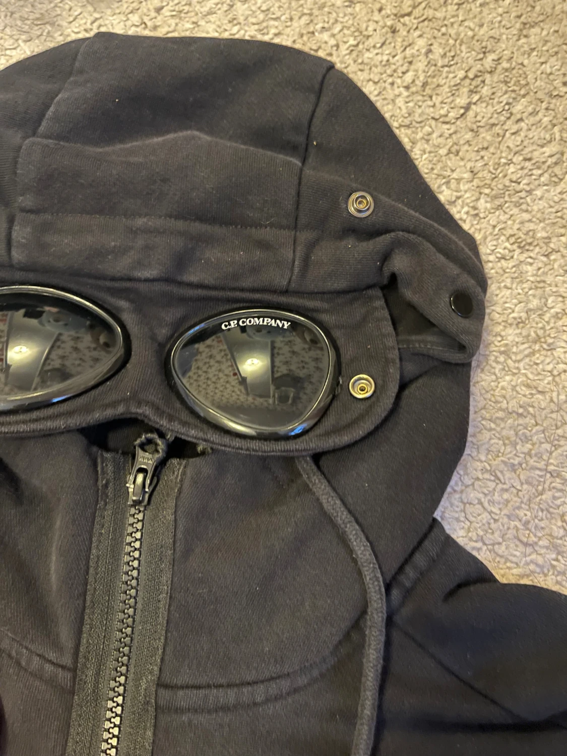 Svart hoodiejacka C.P. Company med goggles - 2