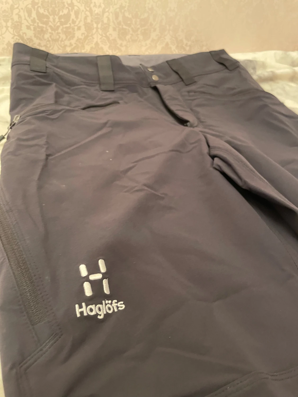 Svarta täckbyxor från Haglöfs herr S - 1