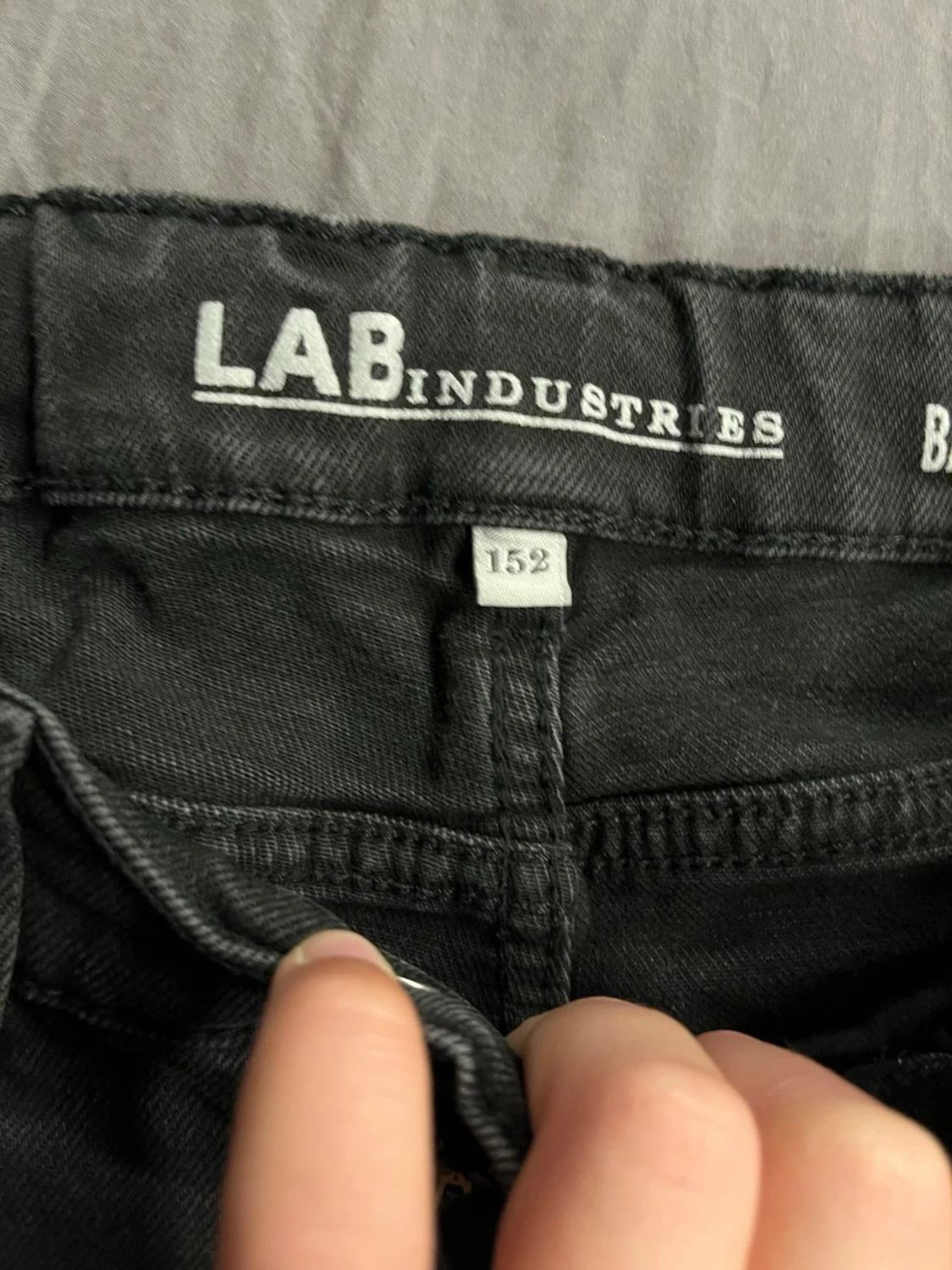 Svarta jeans från LAB Industries, strl 152 - 3