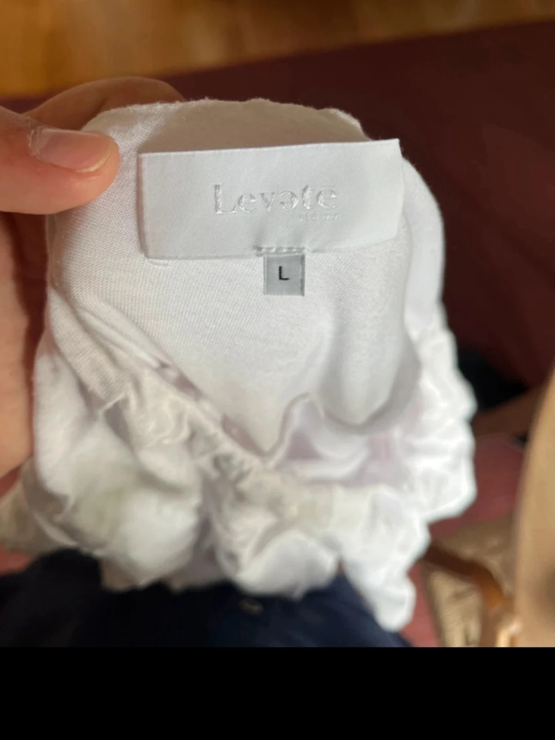 Vit enärmad klänning från Levete - 2