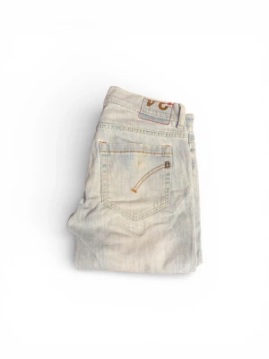 Dondup Jeans Ljusblåa - W32L32 - Bra skick | Autentiskt plagg | Retail Price 3499