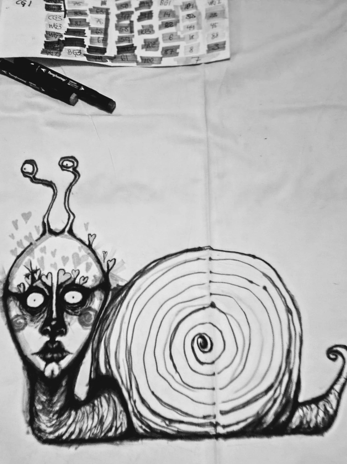 Handmålad duk med snigelmotiv - 1