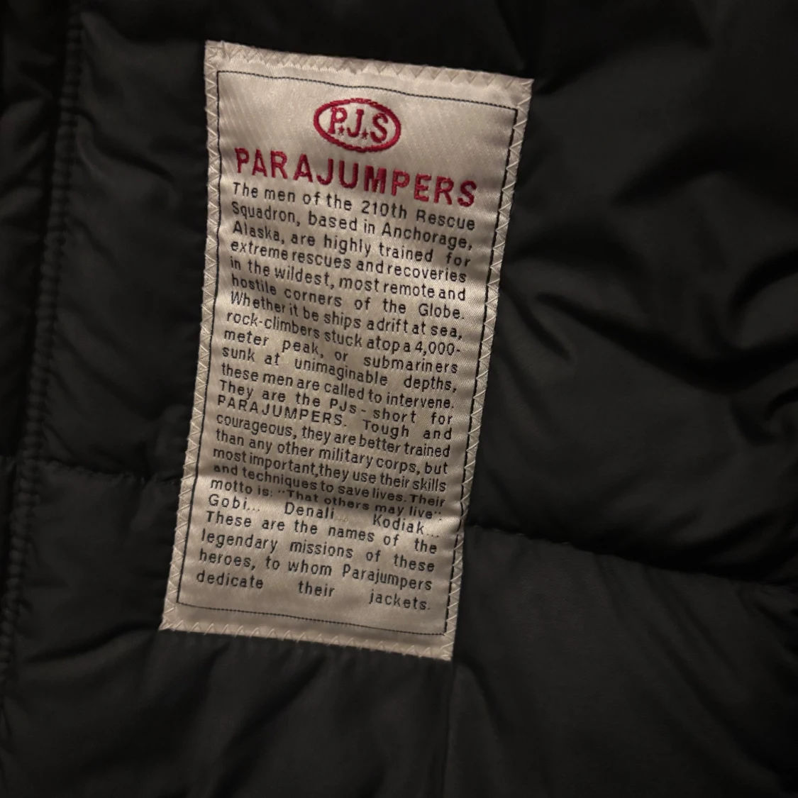 Svart dunjacka Parajumpers med päls - 4