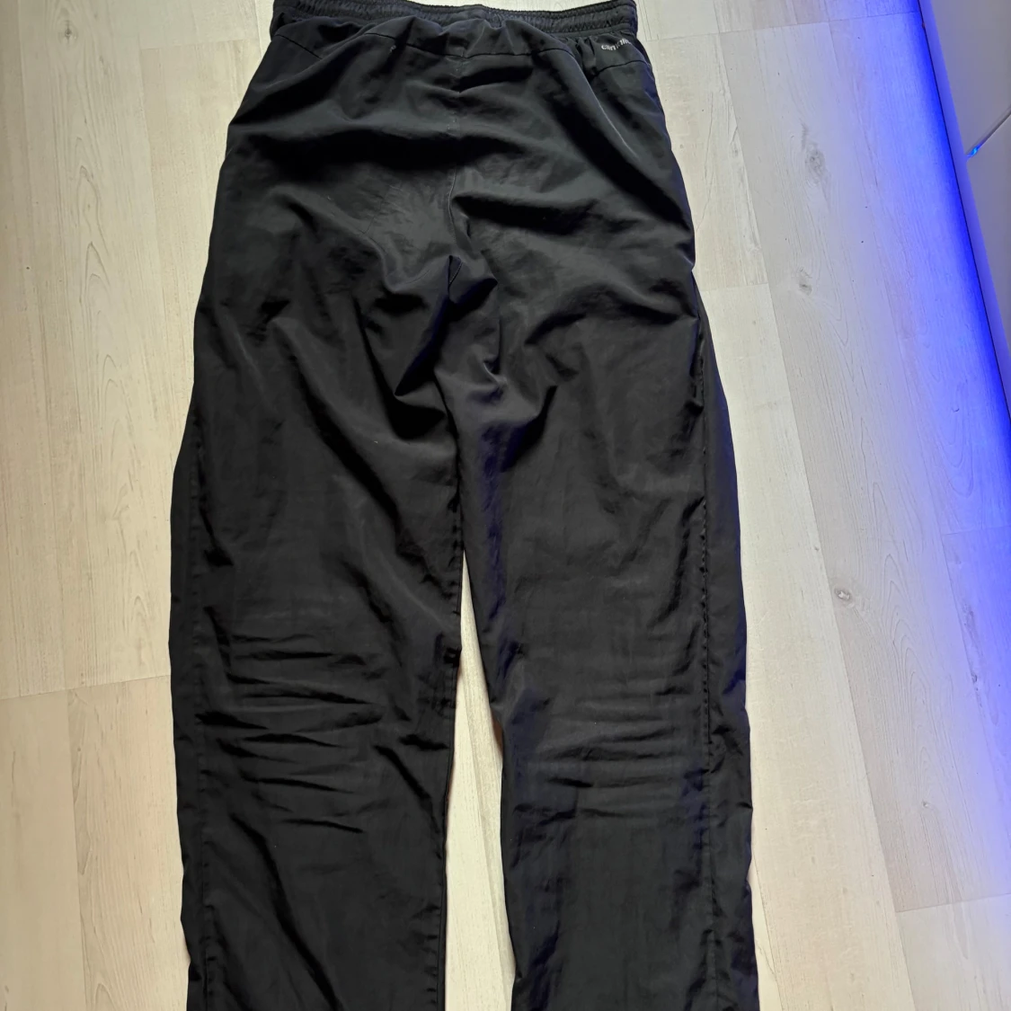 Svarta träningsbyxor från Adidas - 2