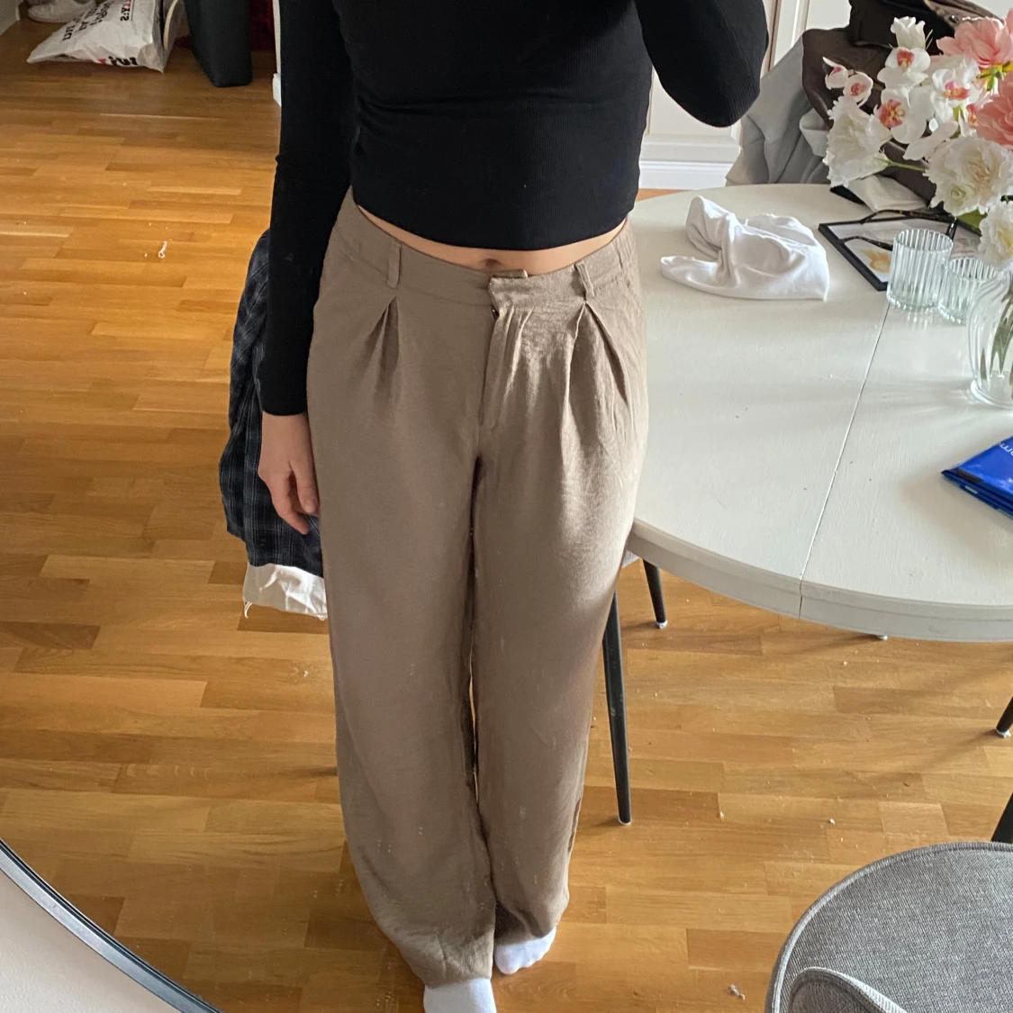 Beiga linnebyxor från Madlady