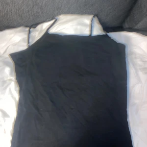 linne, basic, svart, storlek L - linne, basic, svart, storlek L