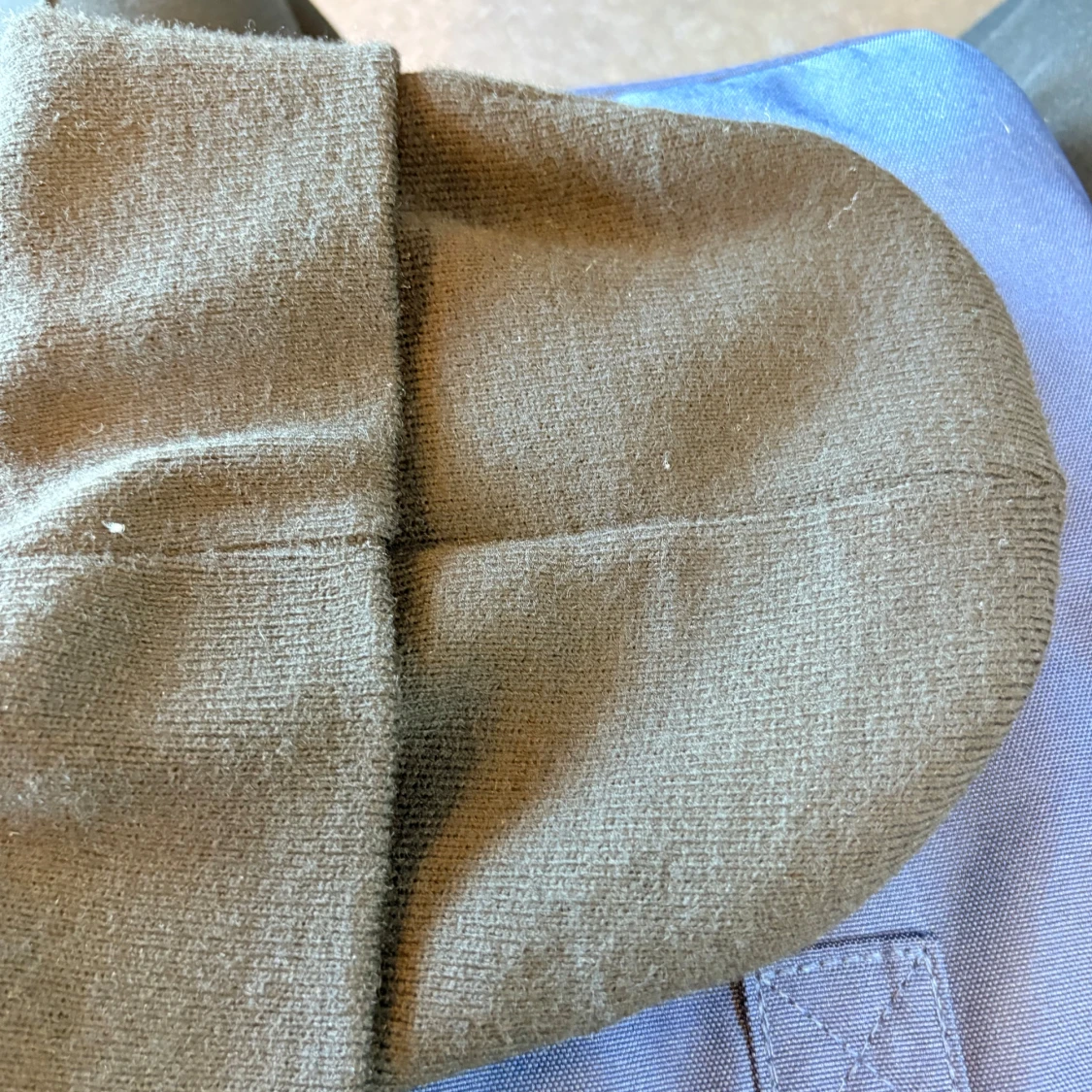 Mörkgrå mössa från Canada Goose - 1