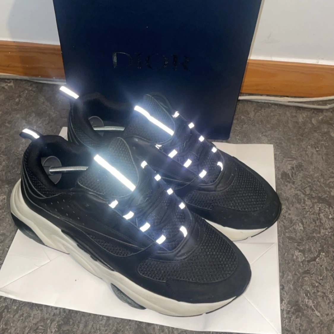 Svart vita dior b22 - 1