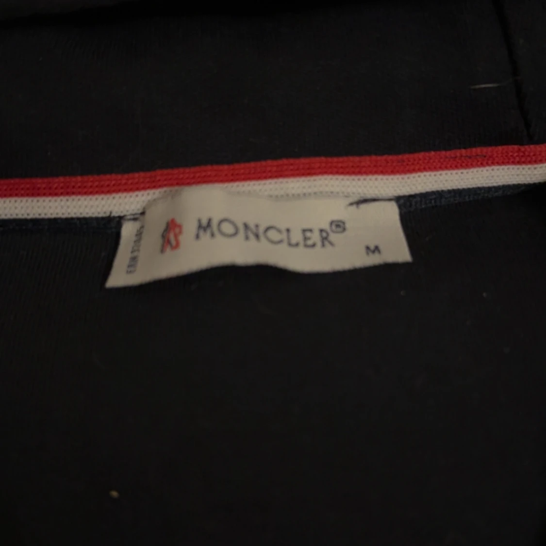 Marine blå hoodie från Moncler med dragkedja - 2