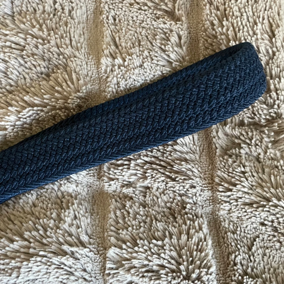 Mörkblått flätat bälte  - 1