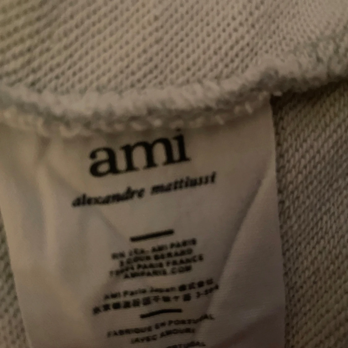 Grå hoodie med dragkedja från Ami - 4