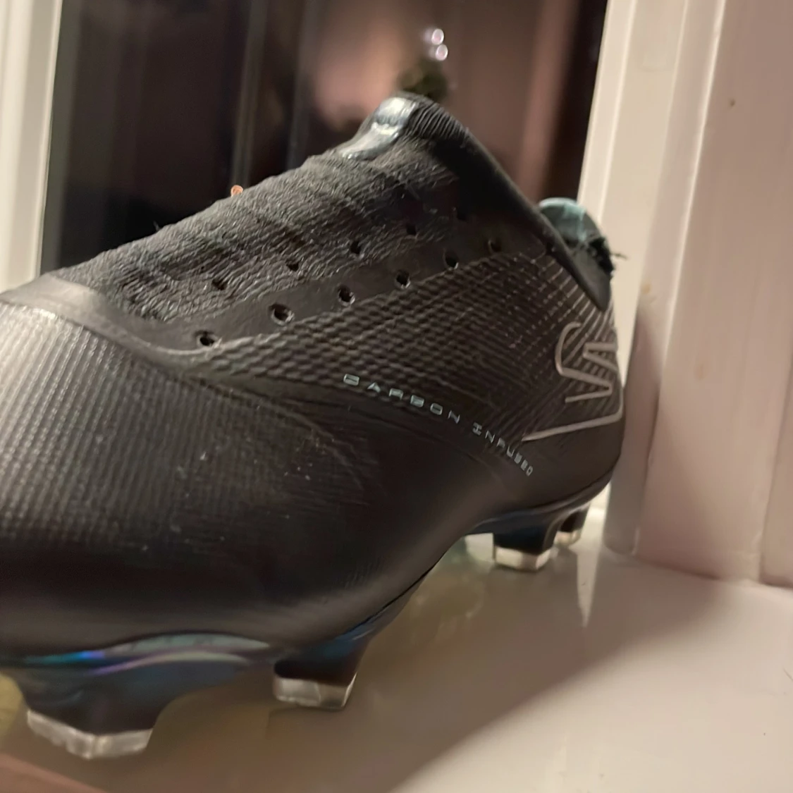 Svarta fotbollsskor RAZOR strl 39 - 4