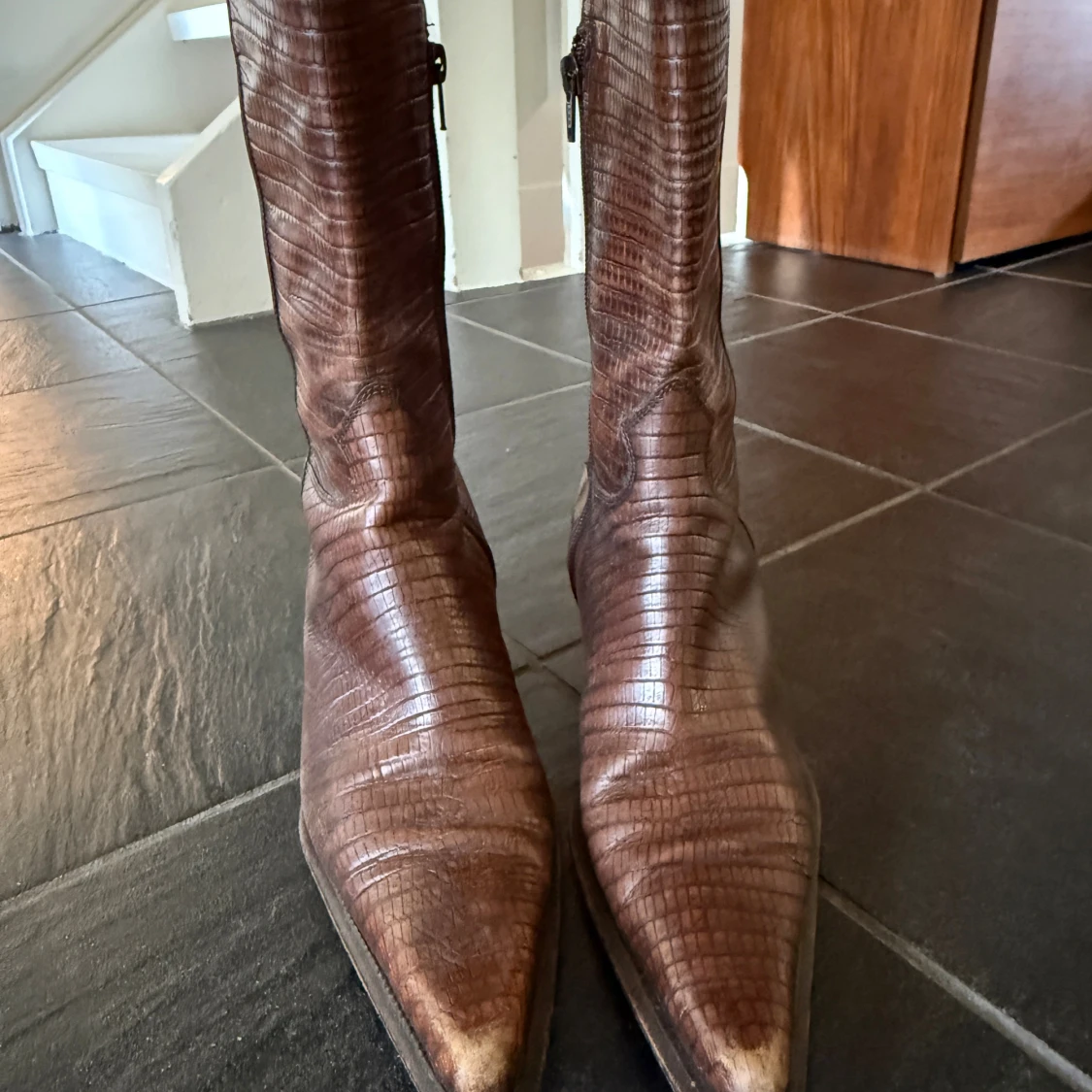 Bruna cowboy boots i skinn - 1