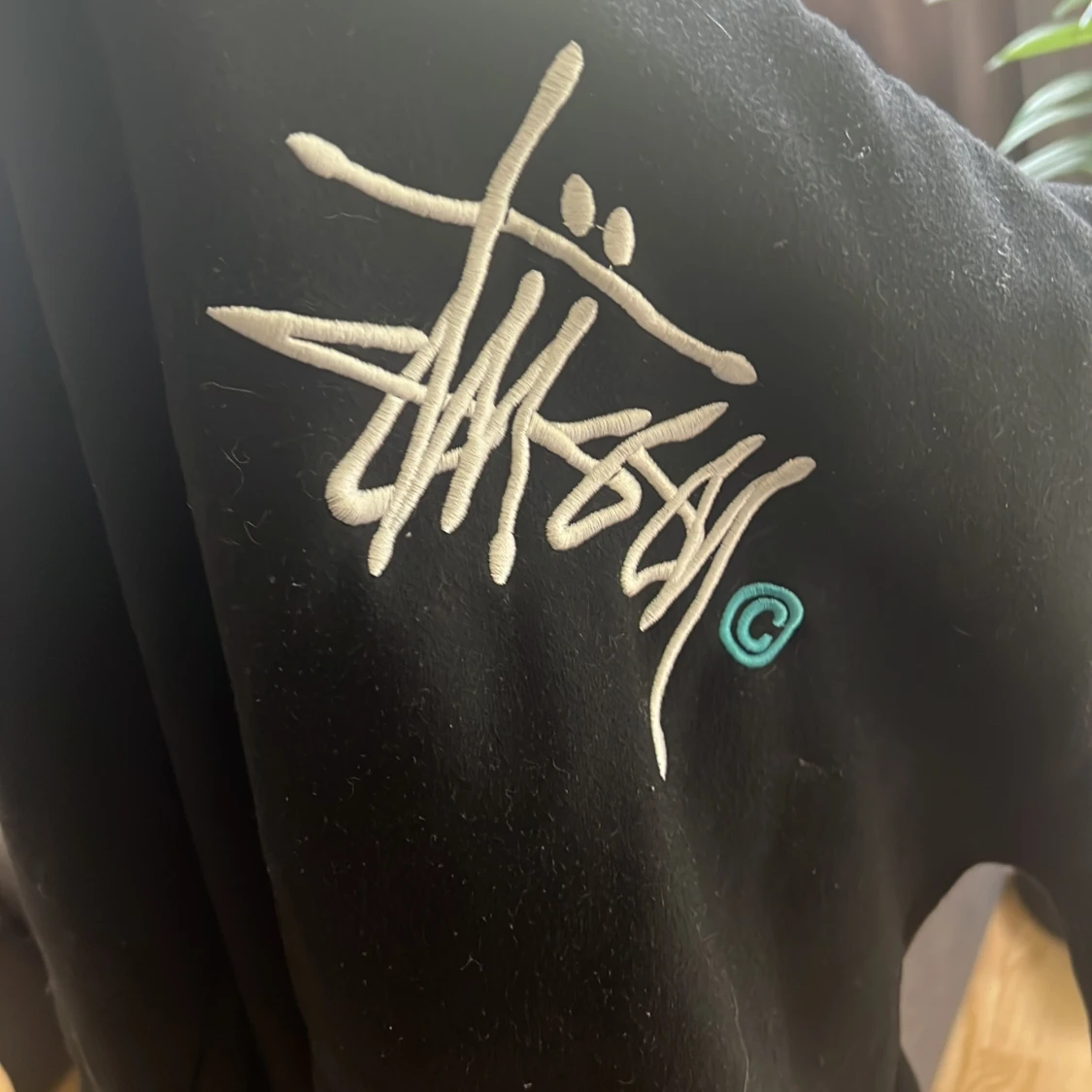 Svart Stussy hoodie med brodyr, M - 4