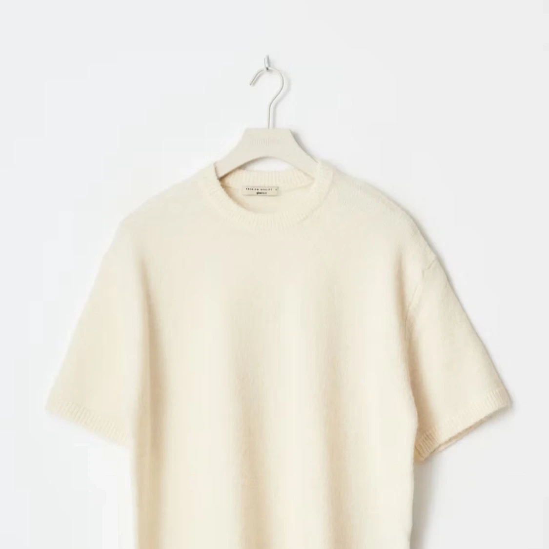 Vit stickad kortärmad tröja 