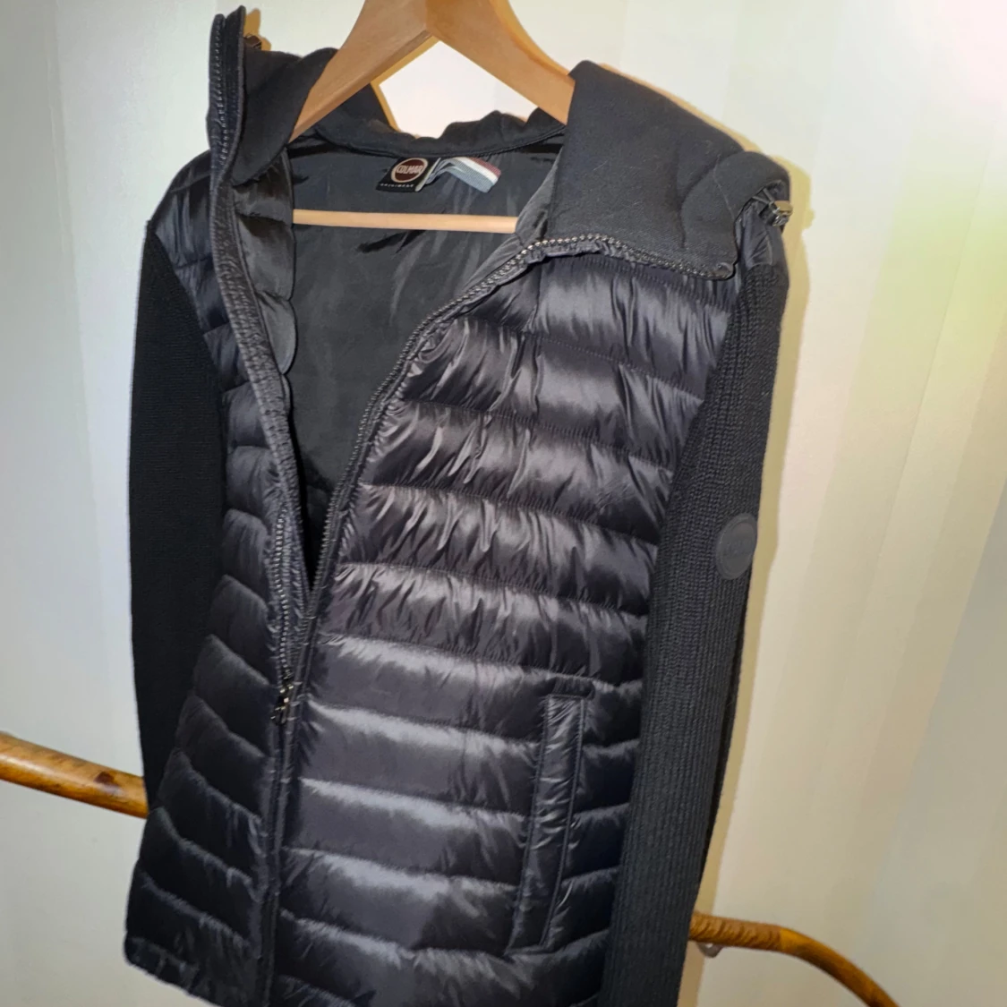 Svart cardigan från Colmar - 1