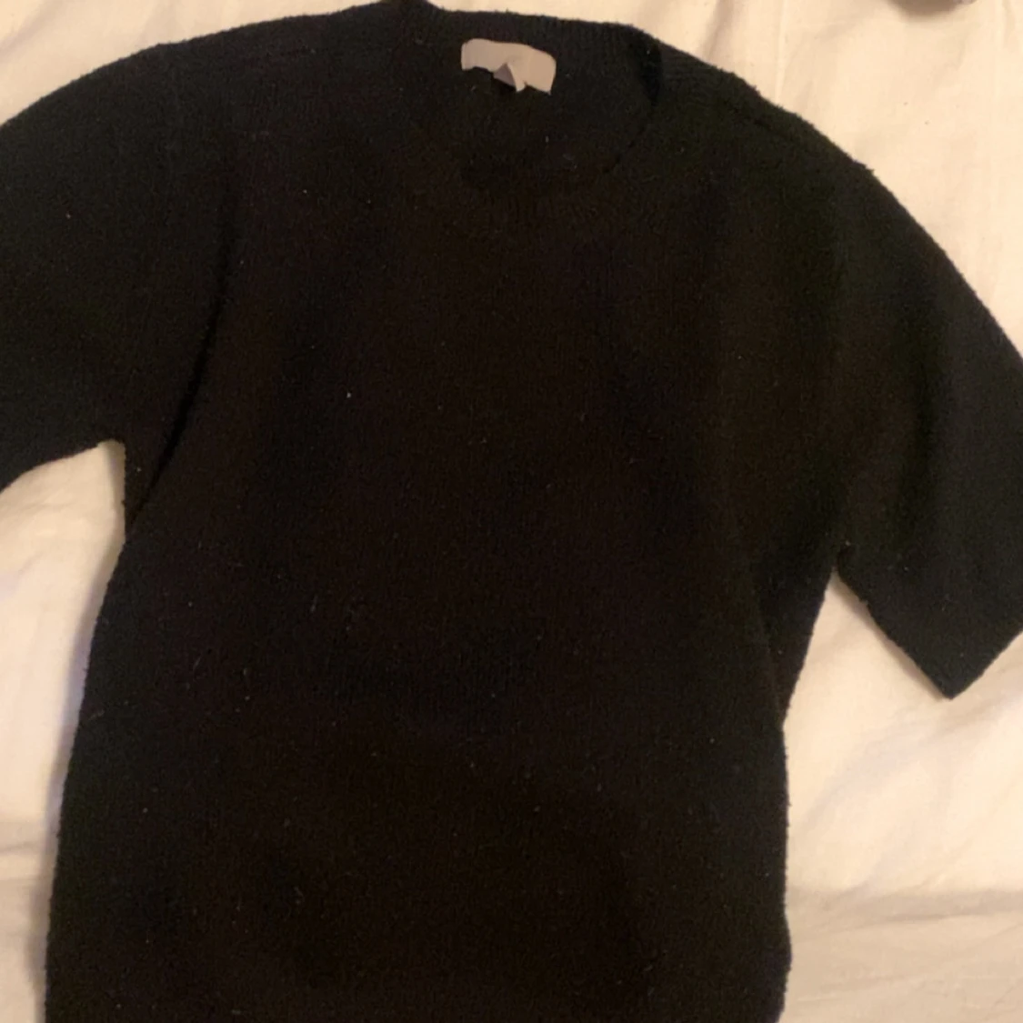 Svart stickad t shirt  - 2