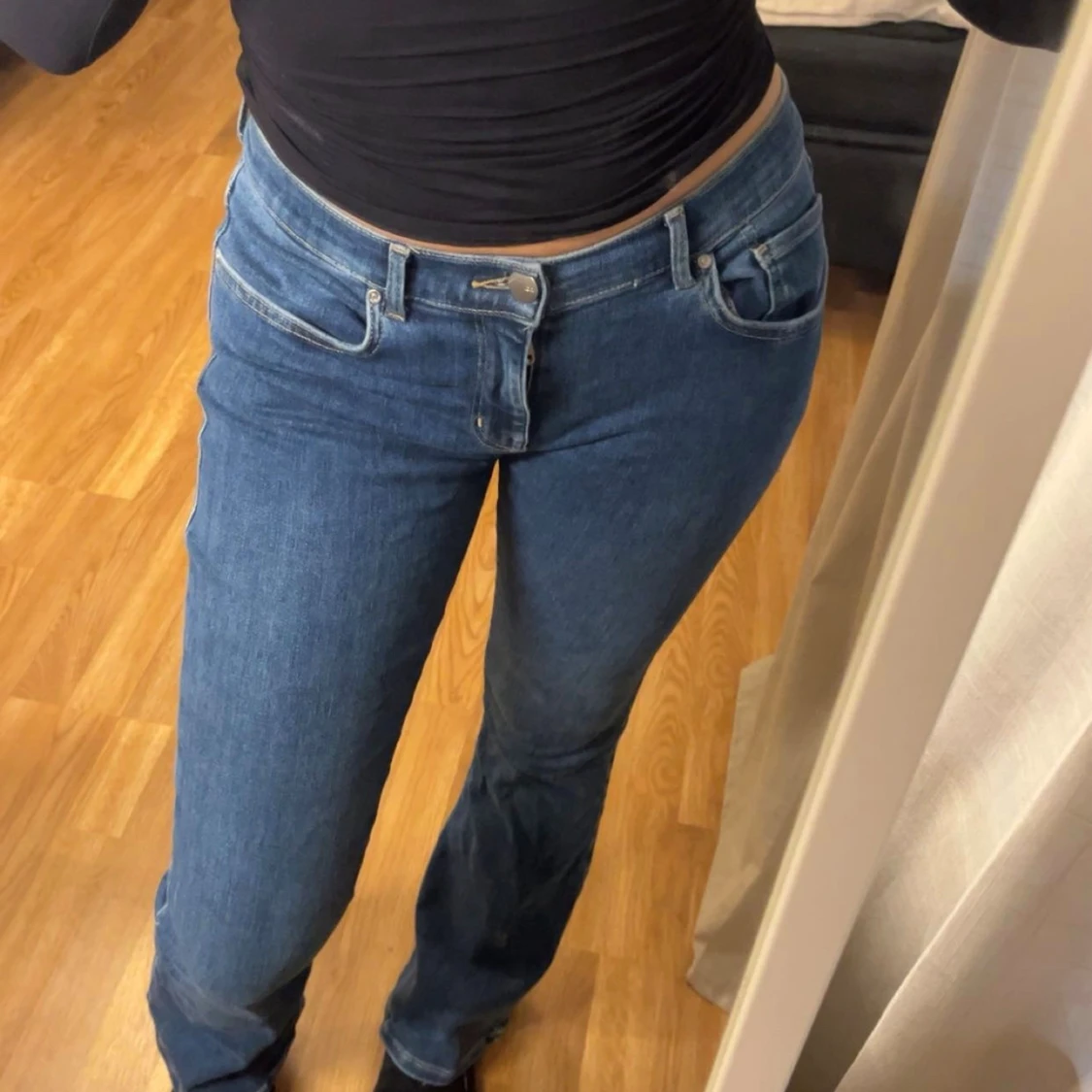 Blå bootcut jeans med normal passform - 1