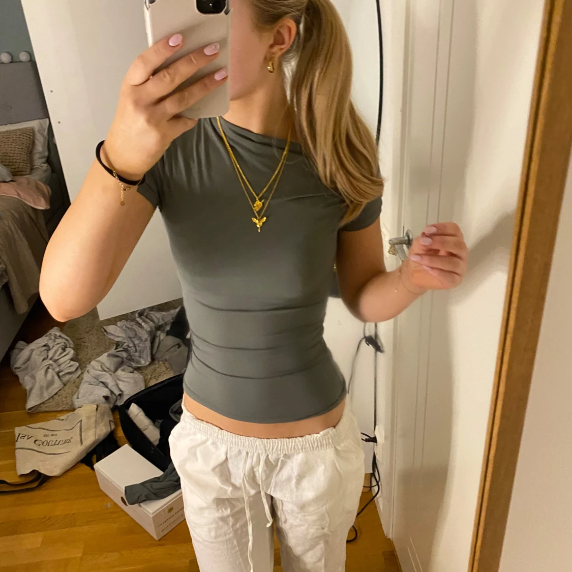 Grön offshoulder topp från pull&bear
