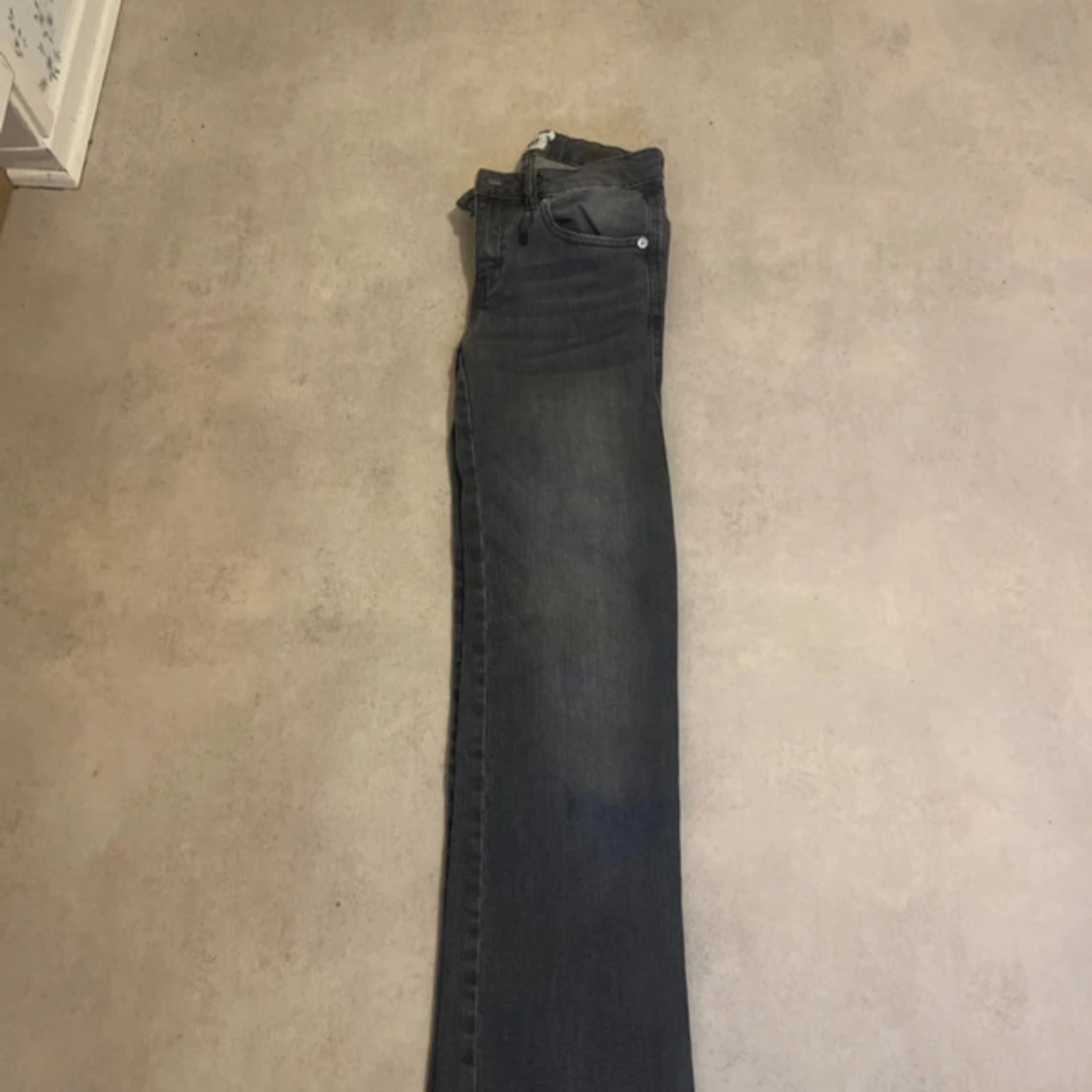 Gråa lågmidjade bootcut jeans - 3