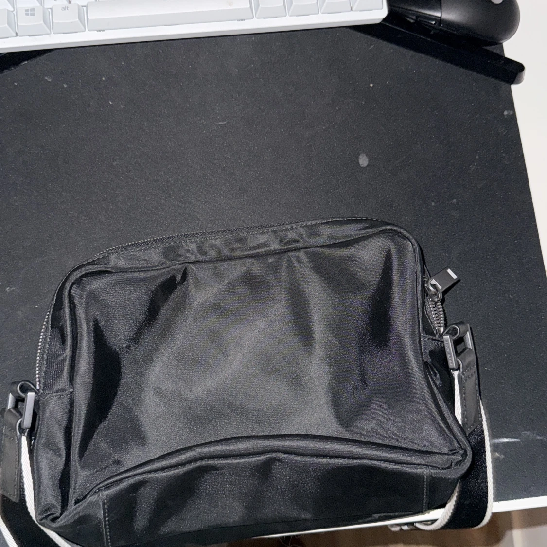 axelväska från BOSS/ It diskussion - 1