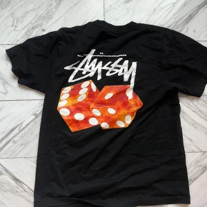 T-shirt  - Stussy tshirt 