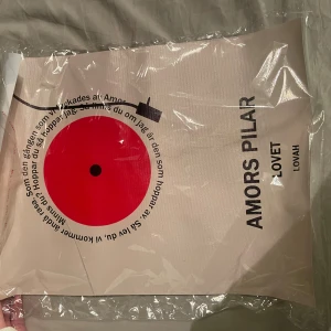 Amors Pilar - Lov1 tavla, oöppnad 