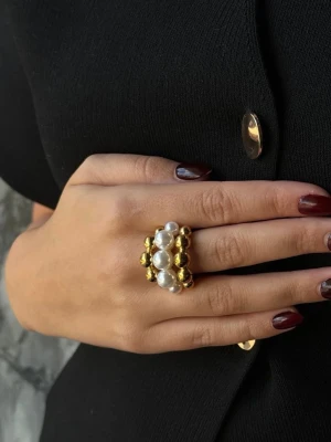 Mixed pearl ring ioaku - Nyskick då den knappt är använd! Nypris 699kr💗