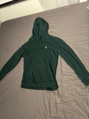 Lyle & scott tjocktröja  - Storlek: 170