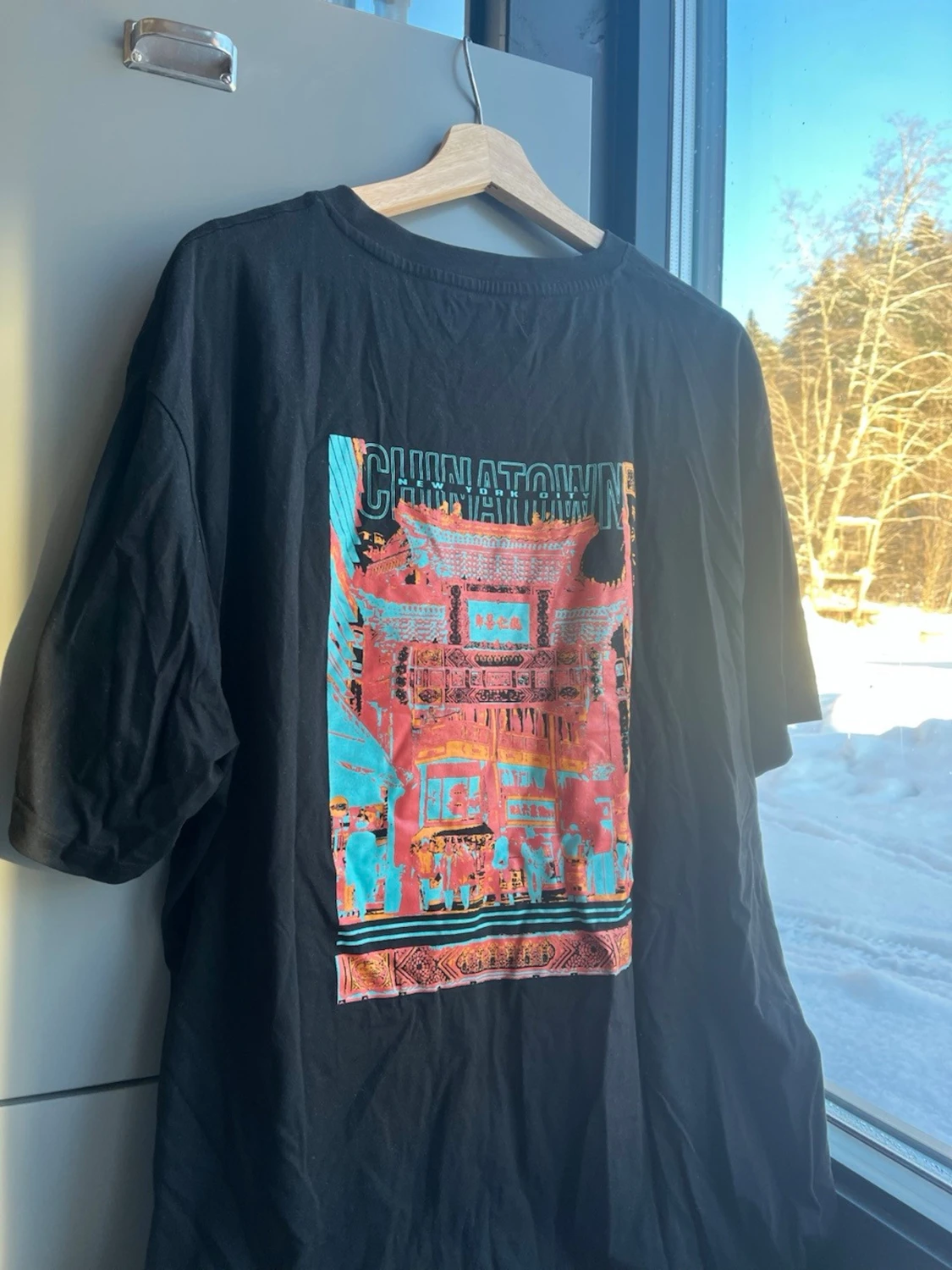 Svart t-shirt Urban Threads strl L med ryggtryck - 3