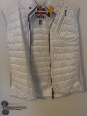 Parajumpers väst  - parajumpers väst ny pris 4000(Storlek M)