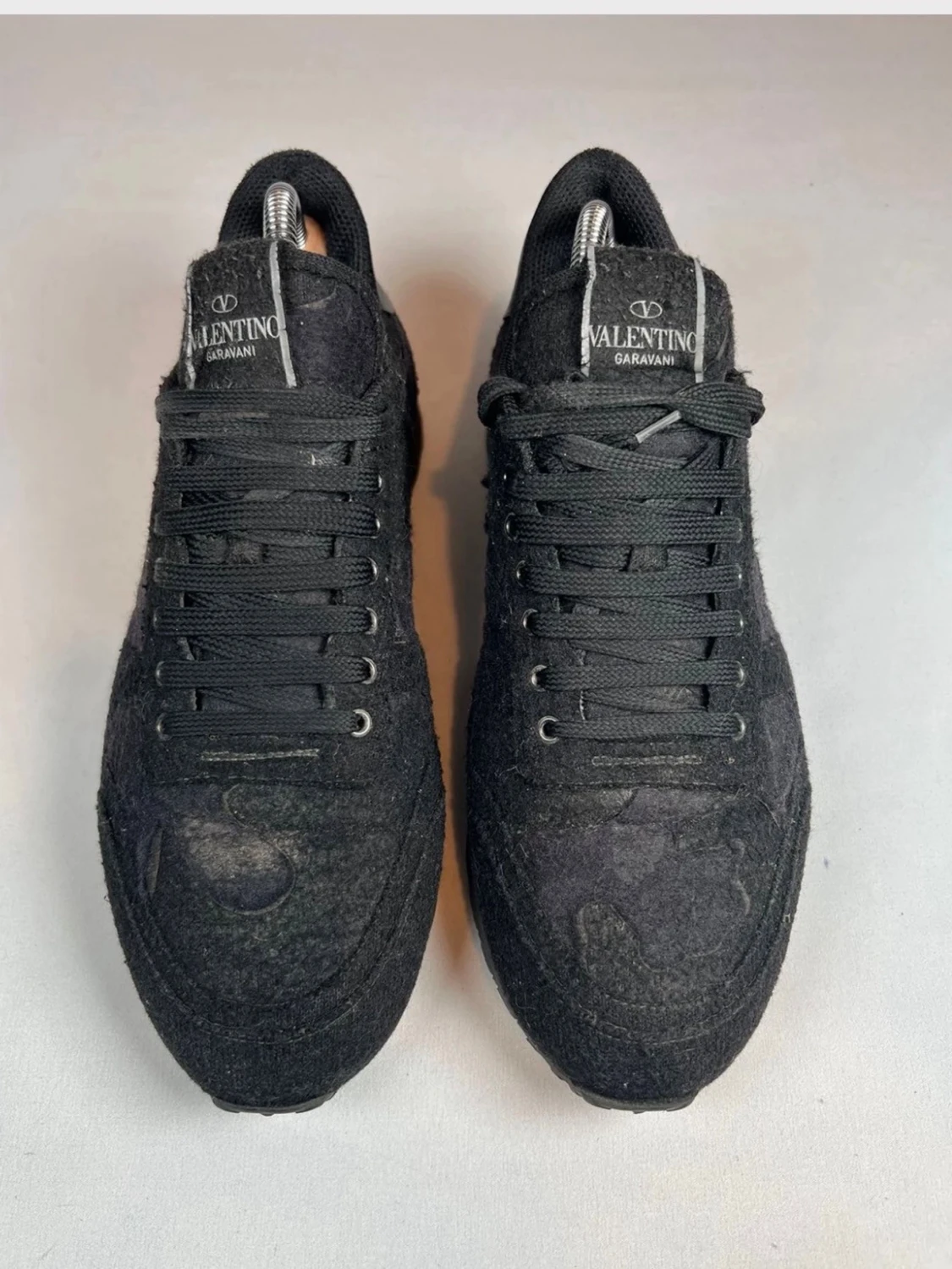 Valentino Garavani svarta sneakers - 1