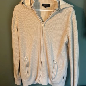 Cardigan - Cardigan | Storlek: L | Skick - 10/10 Inga defekter eller tecken på användning 