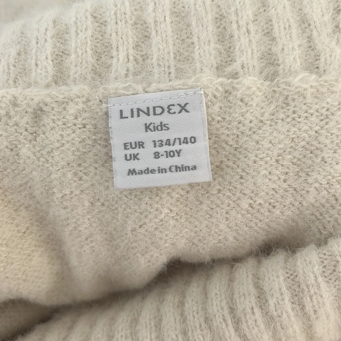 Vit stickad tröja med bred krage Lindex - 2