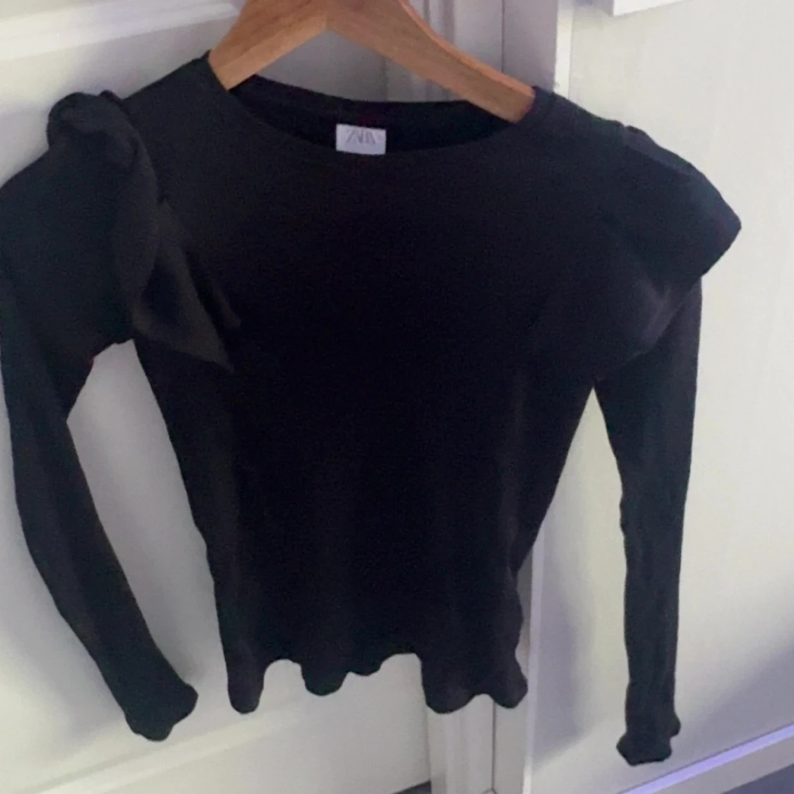 Svart långärmad topp från Zara - 1