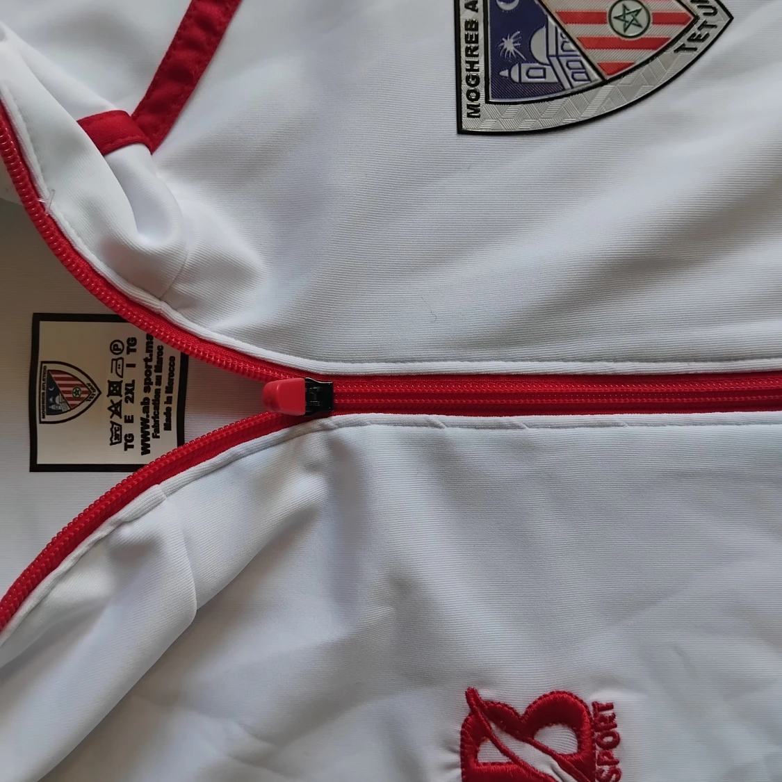 Vit sportig vindjacka Moghreb Athletic Marocko  - 1