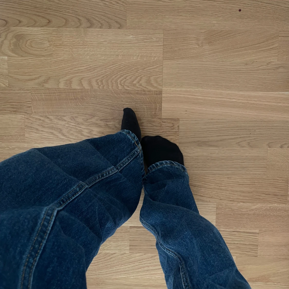 Mörkblå raka jeans - 1