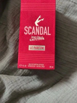 Jean Paul Gaultier parfym - Parfym 30ml använd 3 gånger. Har inte kvar  kartongen.
