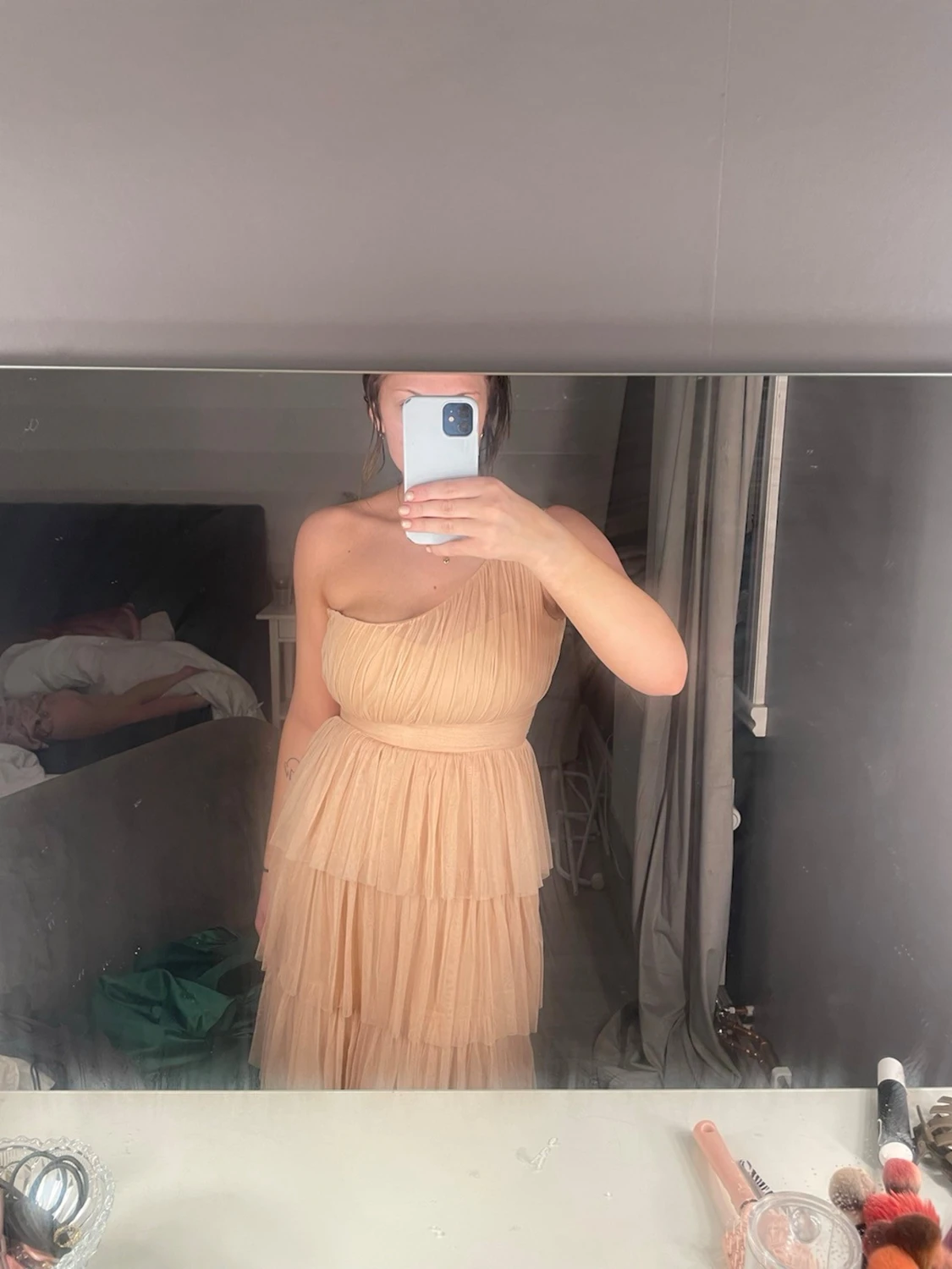 Ljusrosa långklänning oneshoulder - 3