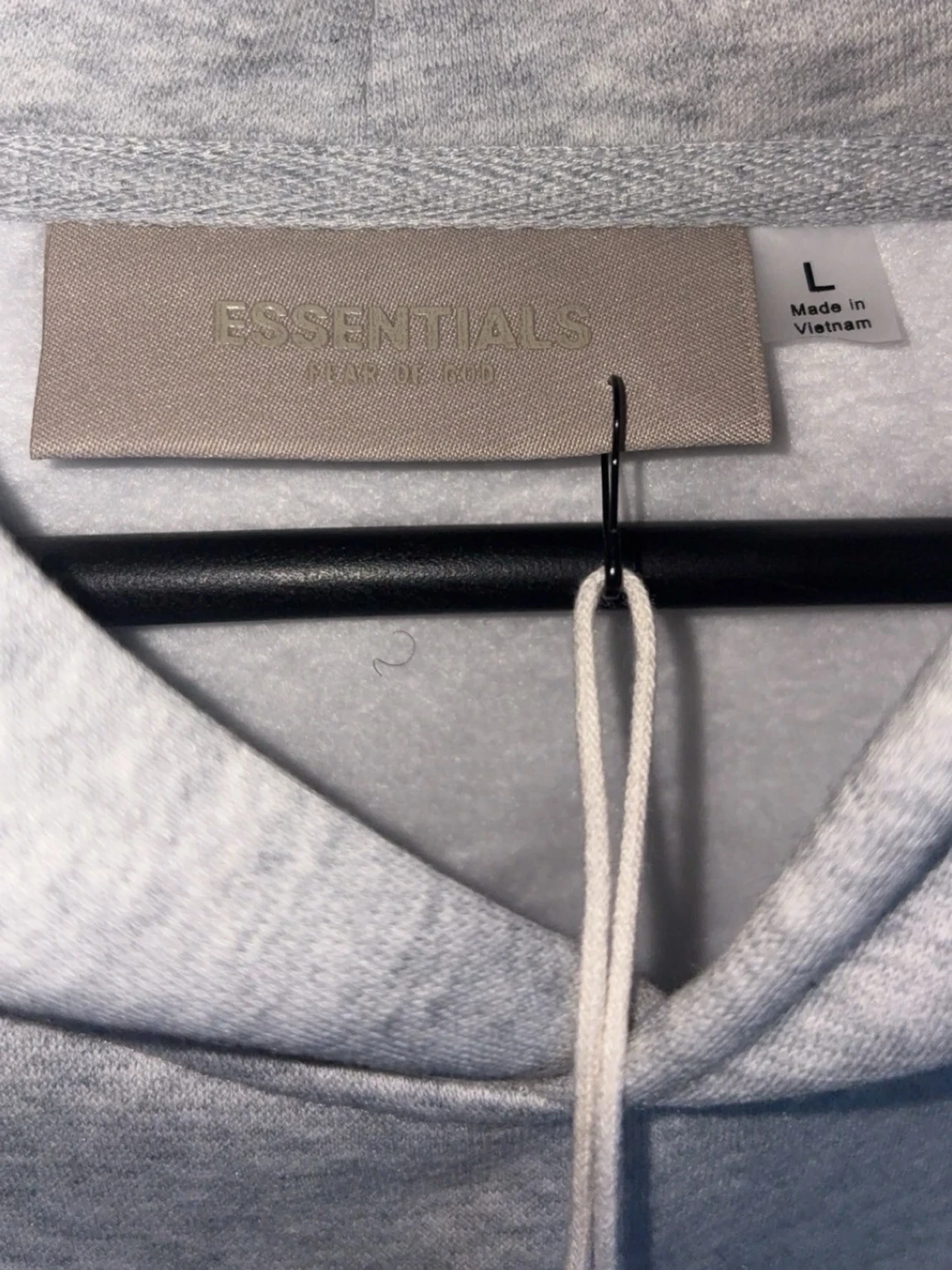 Essentials hoodie i grått - 3