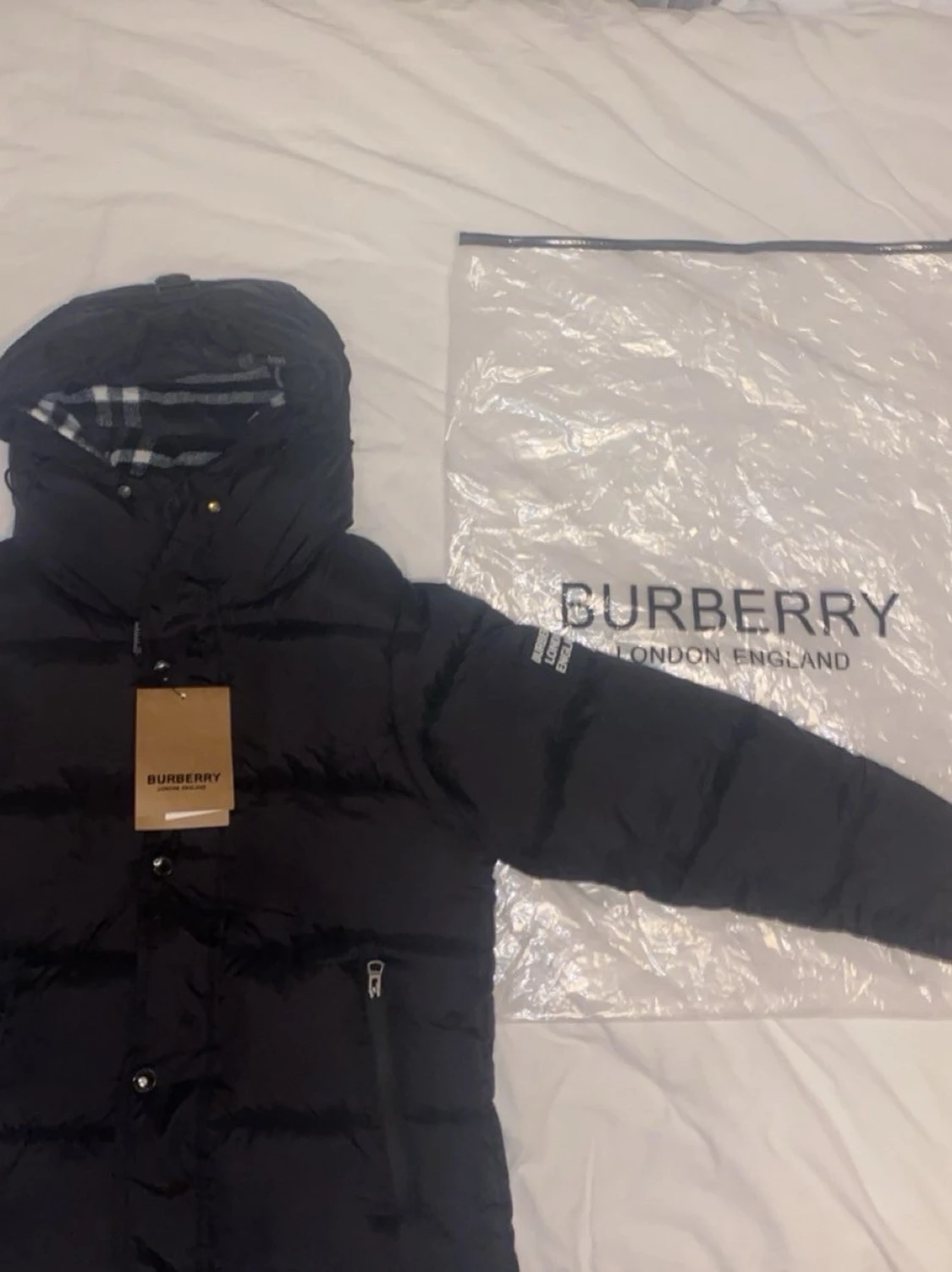 Svart pufferjacka från Burberry