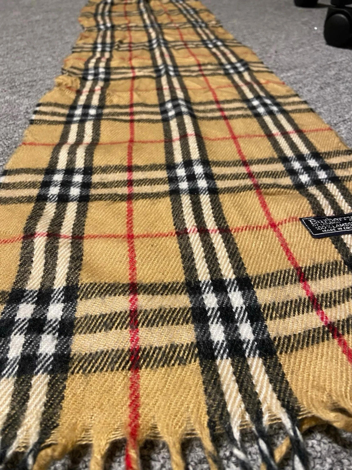 Beige burberry scarf - 1