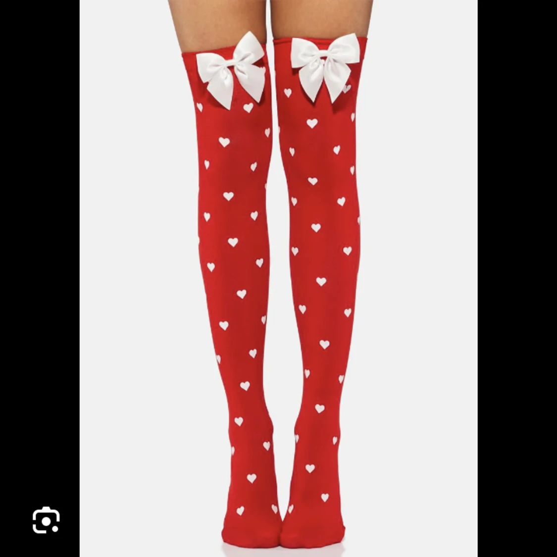 Knee high socks (hearts) - 91
