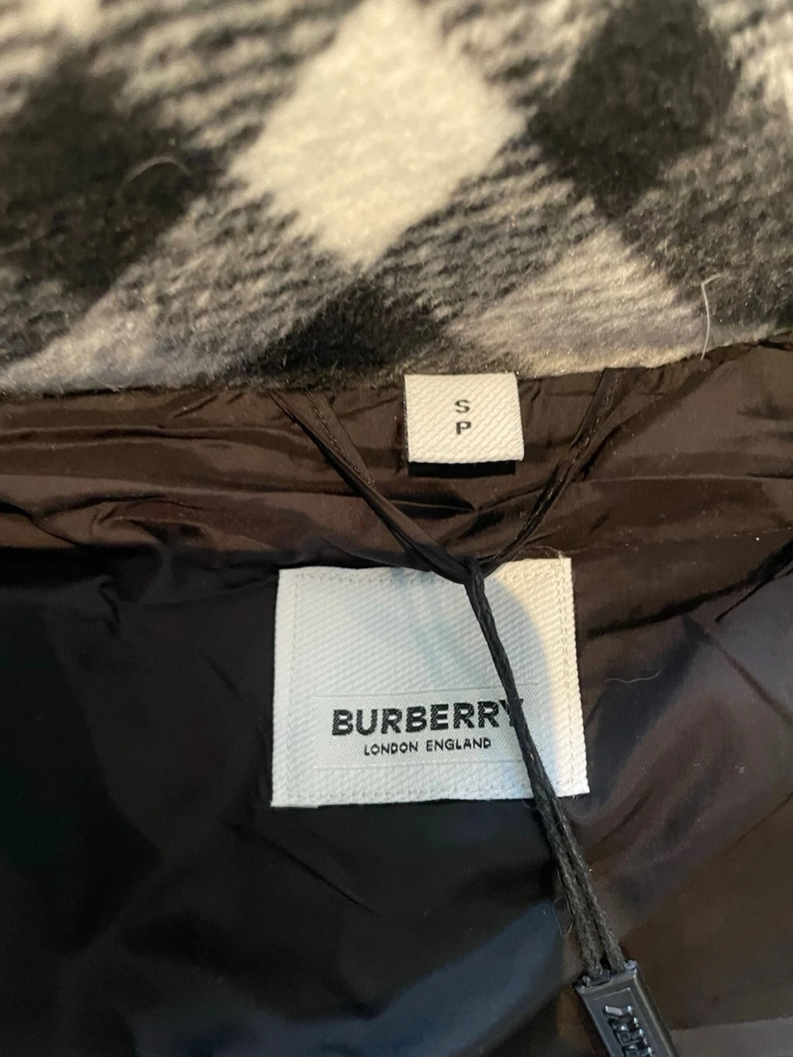 Svart pufferjacka från Bb - 2